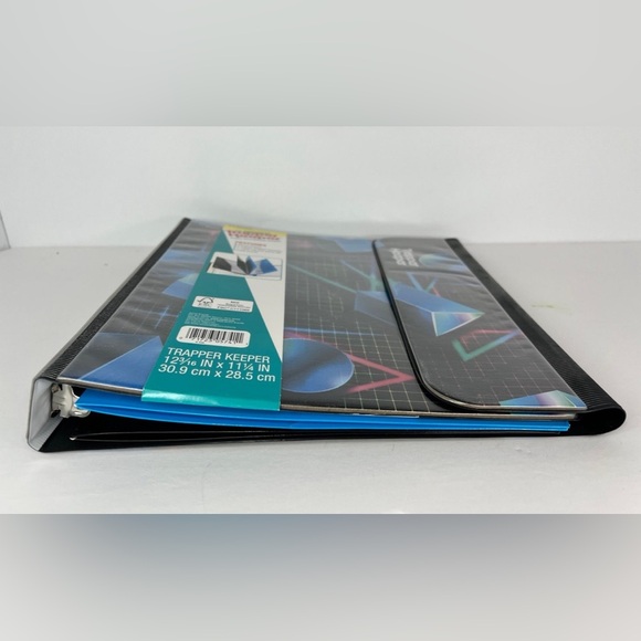 Trapper Keeper Retro Design 1” Binder Including 2 Folders Mead NEW - Picture 2 of 12
